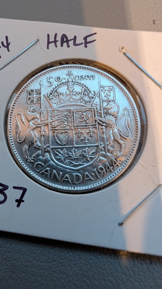 1944  Canada Silver 50 Cent  (Die Cracks) High Grade (AA37)