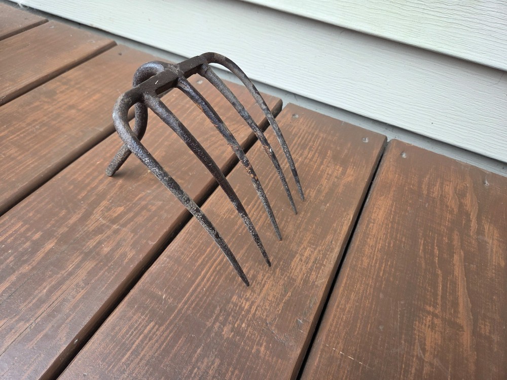 Vintage Primitive Bent Fork Rake Head 5 Tines Rusty Rustic no handle