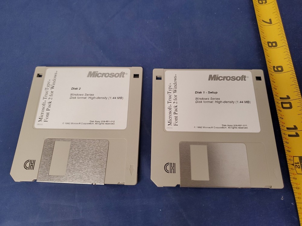 Microsoft True Type Font Pack 2 for Windows 3.5" Floppy Disk VTG 1992