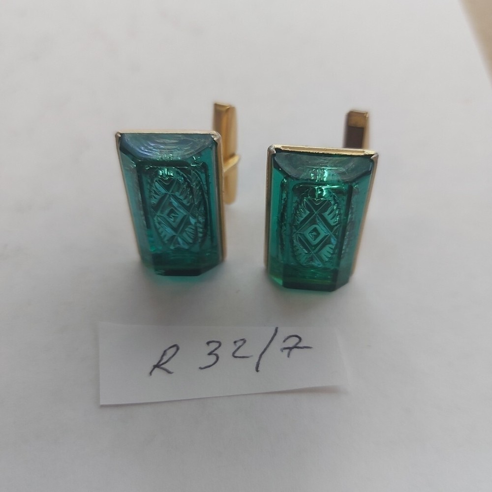 Vintage Cufflinks, Gold Tone Metal.