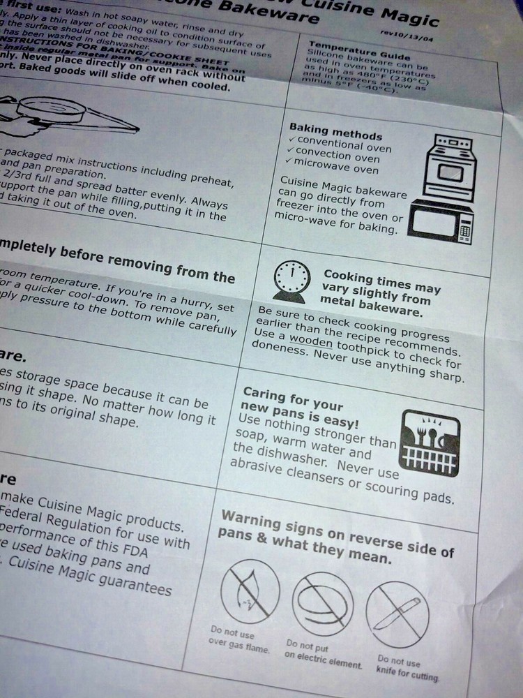 CUISINE MAGIC 2 PIECE SILCONE BAKEWARE NEW