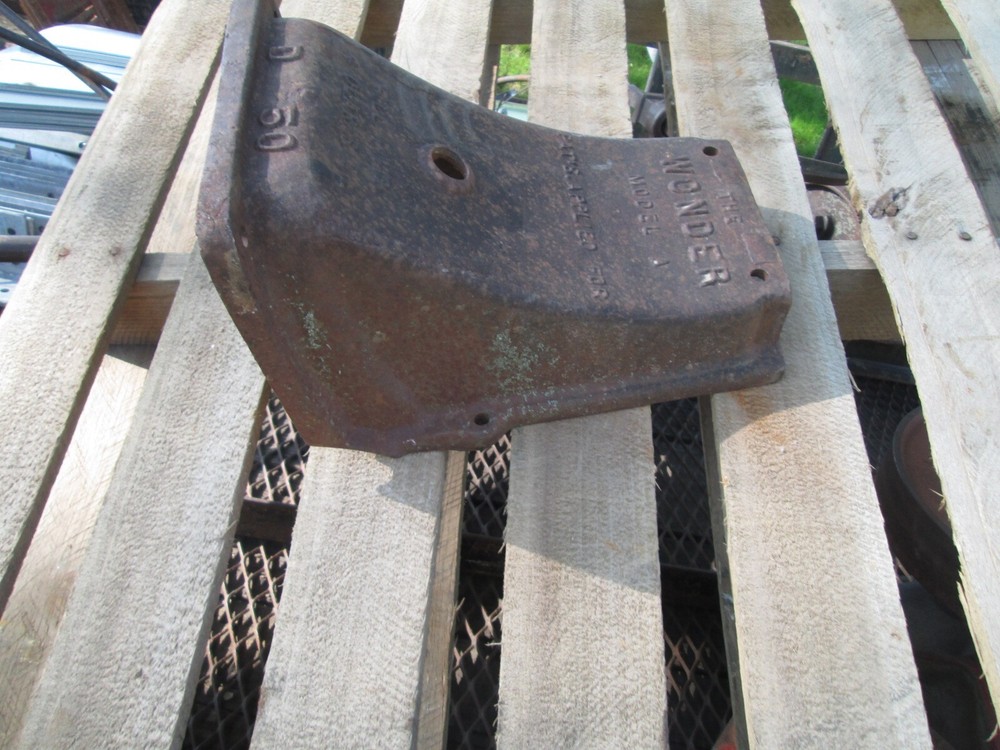 8ft Elgin Wonder A Windmill Bonnet, D50