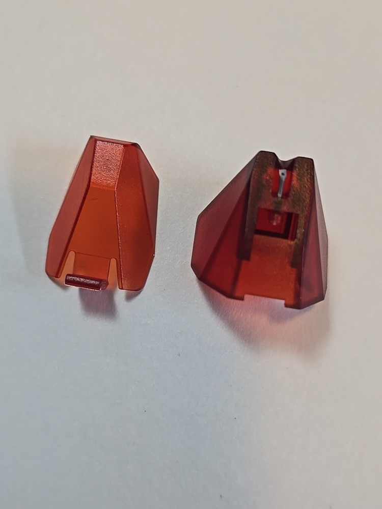 Ortofon 2M Red MM Replacement Stylus  New Generic Includes Guard. ELLIPTICAL