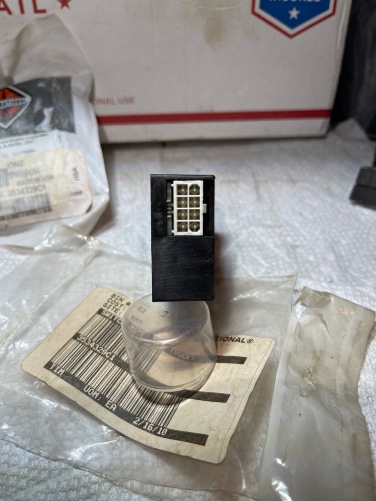 INTERNATIONAL 3534329C1 SWITCH, WINDSHIELD WIPER /WASHER CONTROLLER original eq