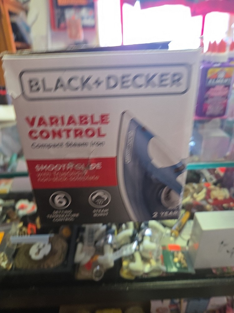 Black + Decker Variable Control Compact Steam Iron White Blue Smooth Glide
