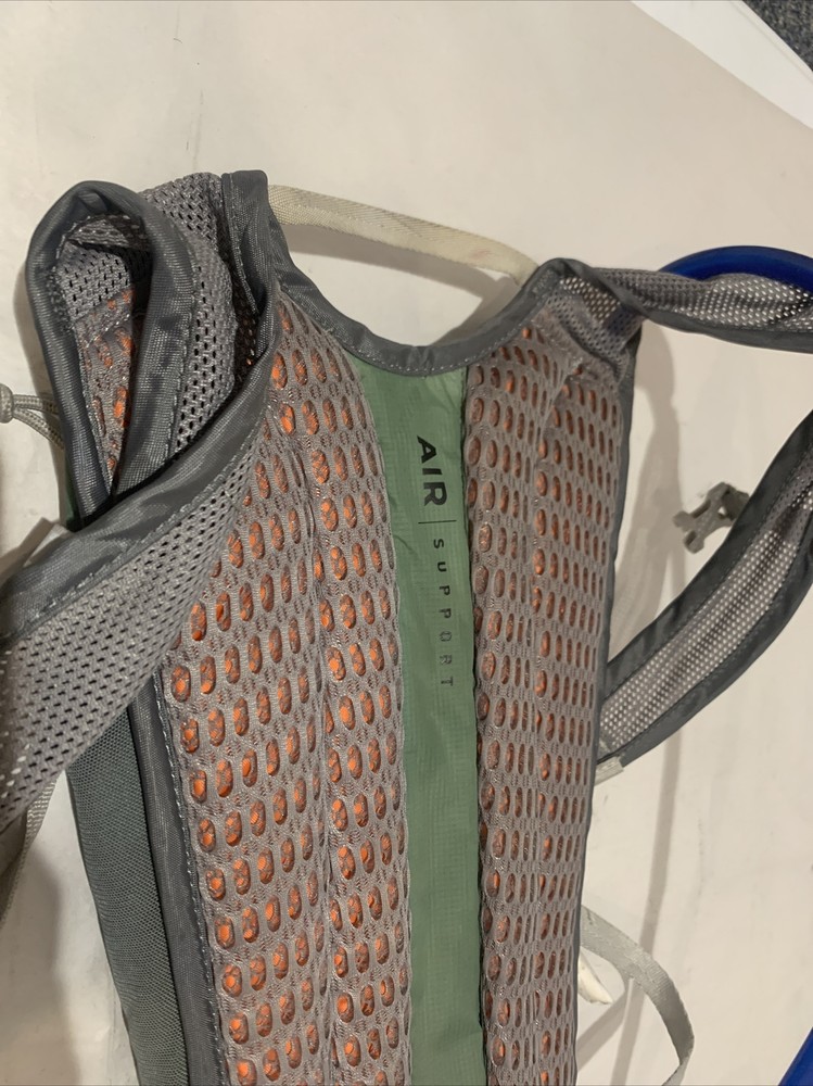 Women's CamelBak Rogue Light Hydration Pack 70 oz See Description