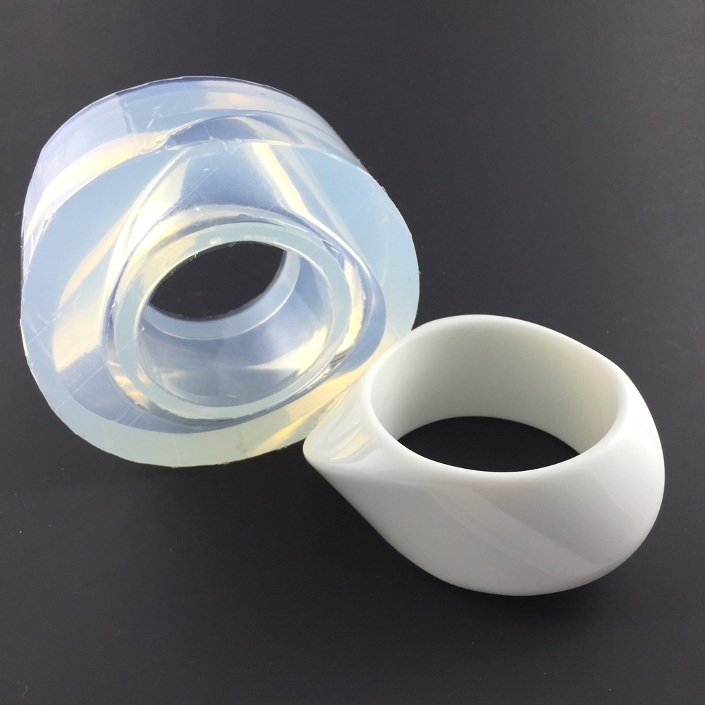 CLEAR SILICONE MOLD, (MB081) FOR ROUND CURVY BANGLE