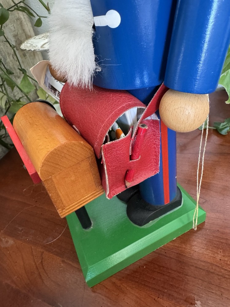 Steinbach nutcracker Mailman