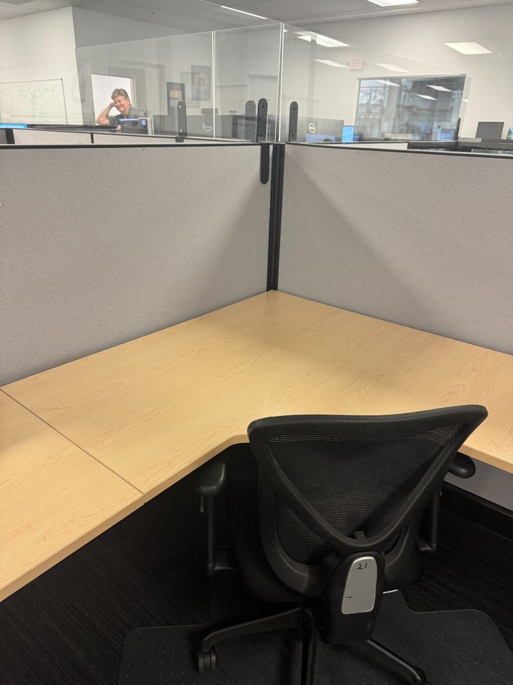 20 SLIGHTLY USED Office Cubicles