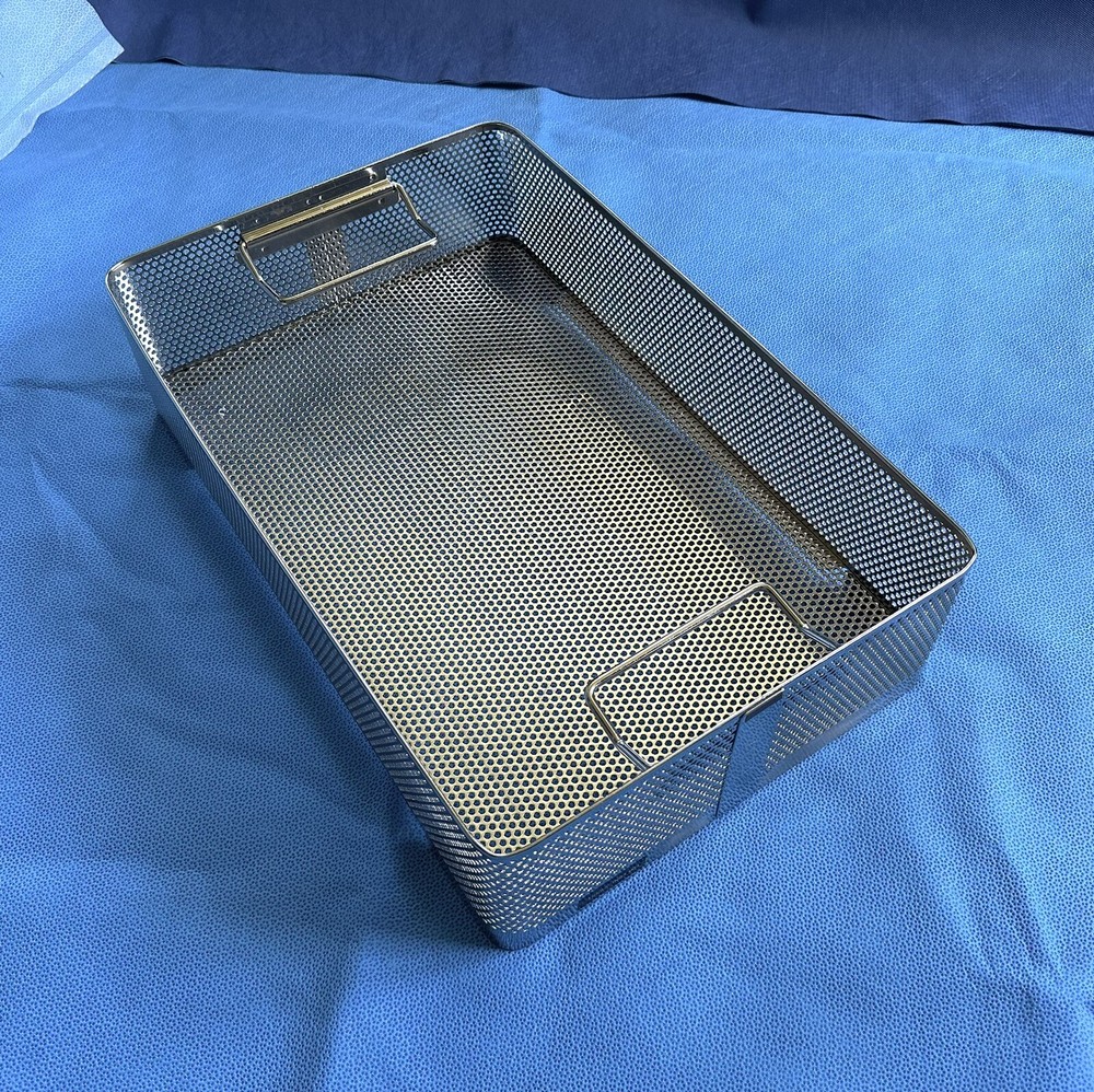 V Mueller Instrument Sterilization Containers With 100 + Filters
