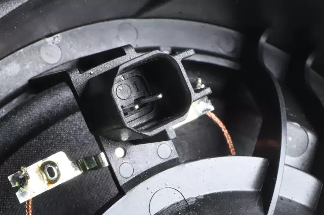 Genuine GM Rear Dr Speaker 42740080