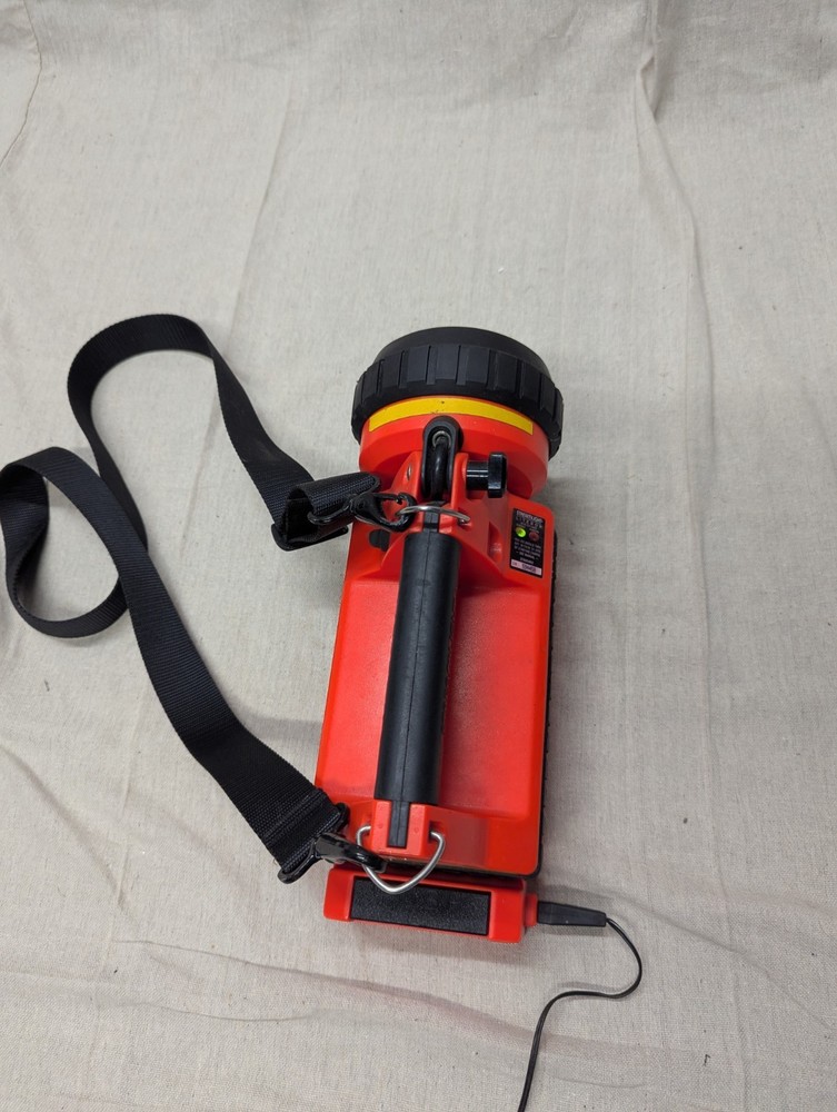 Streamlight LiteBox EMS Firefighter Flashlight With Charger