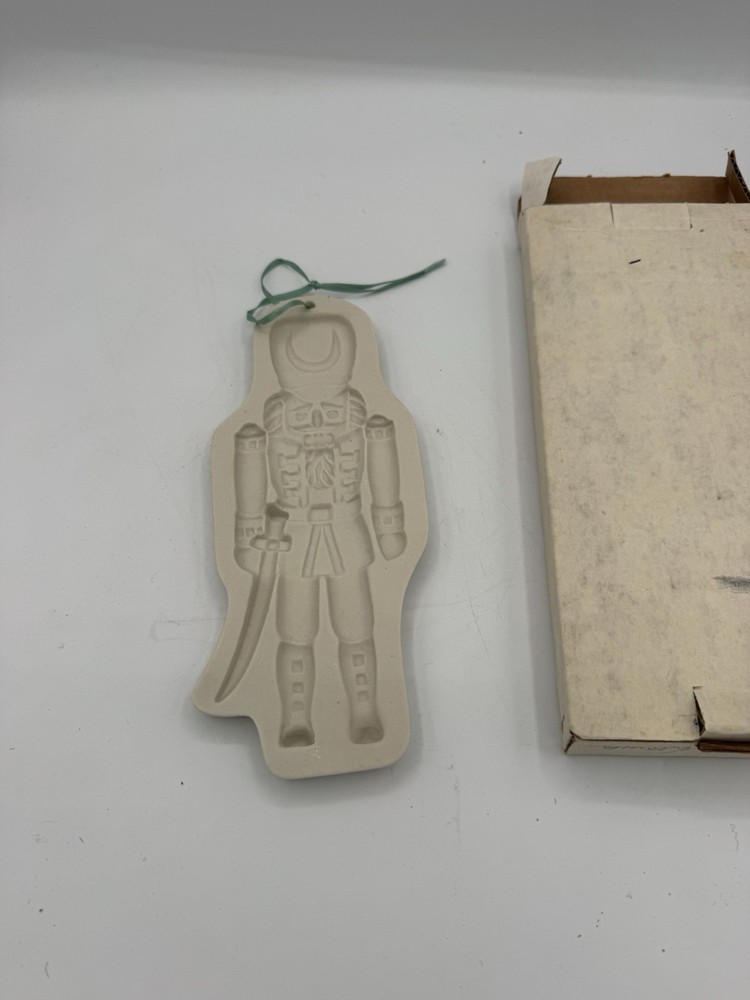 Vtg Hsrtstone Pottery Nutcracker Stonware Cookie Mold