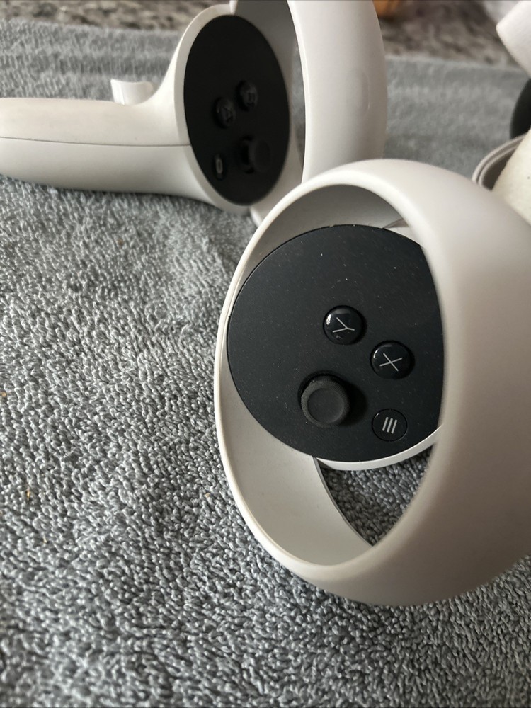 Meta Quest 2 VR Headset