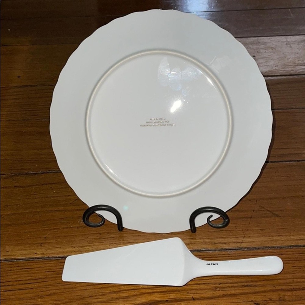 White floral china cake plate w server