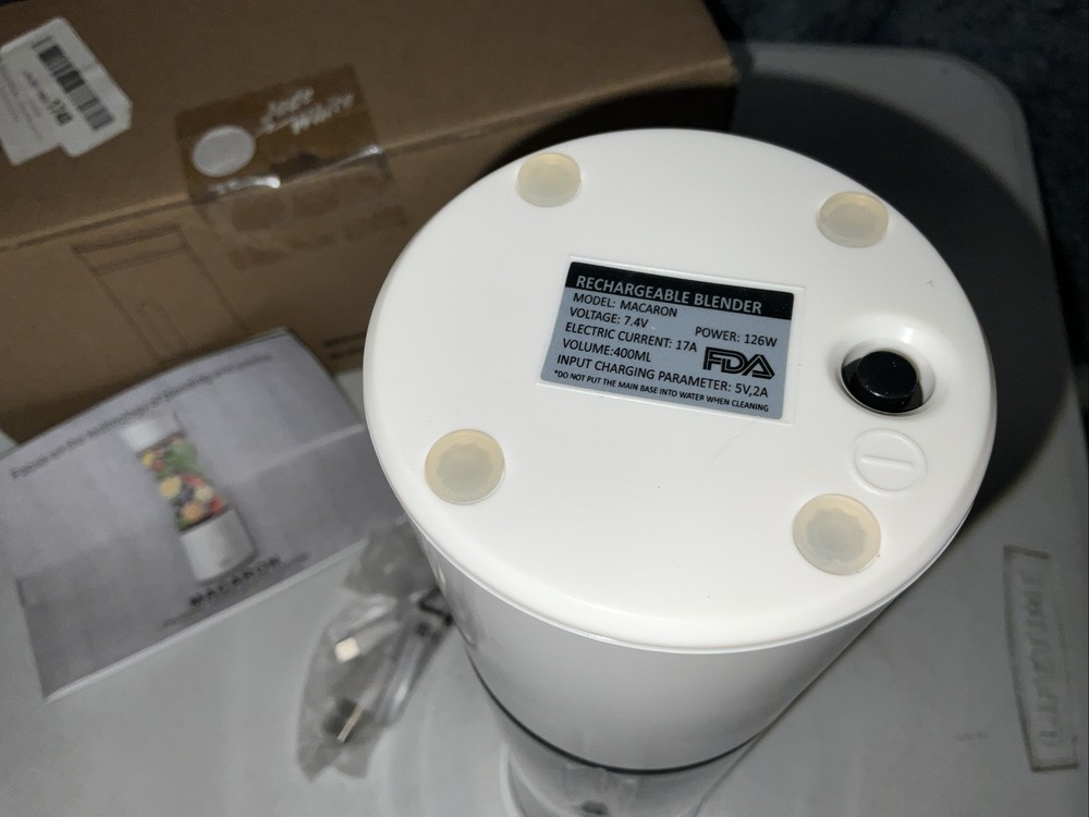 Macaron Potable Rechargeable Blender