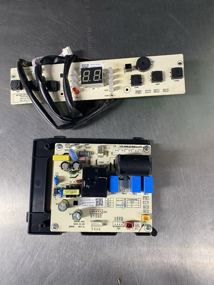 GE Air Conditioner Control board and Control Panel *pulled from APFD05JASWL1