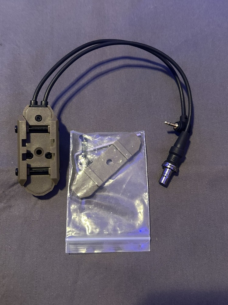 Unity Pressure Switch + 2.5MM Plug Mounts MLOK or Rail For M-Series Lights.