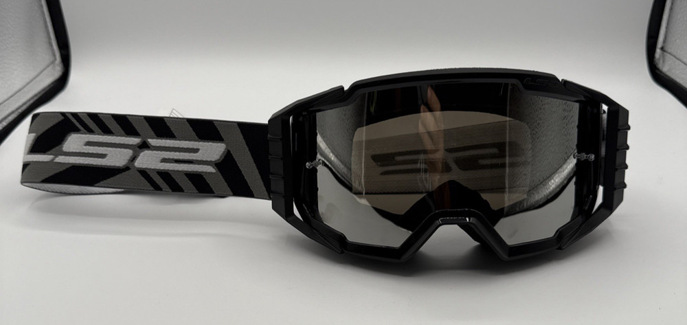 Charger Pro Goggle Black Frame Silver Iridium Lens LS-2