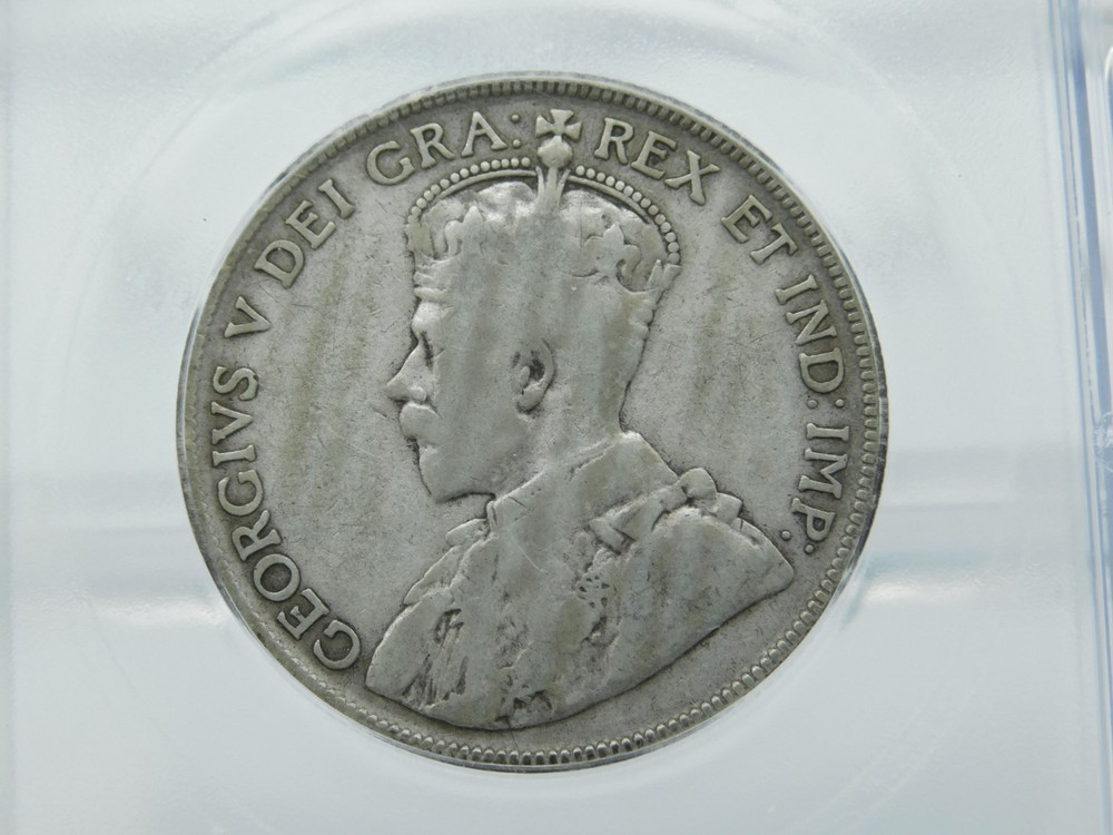 1932 GRADED CANADA 50 CENT ~ ICG VG8 (BT1120)