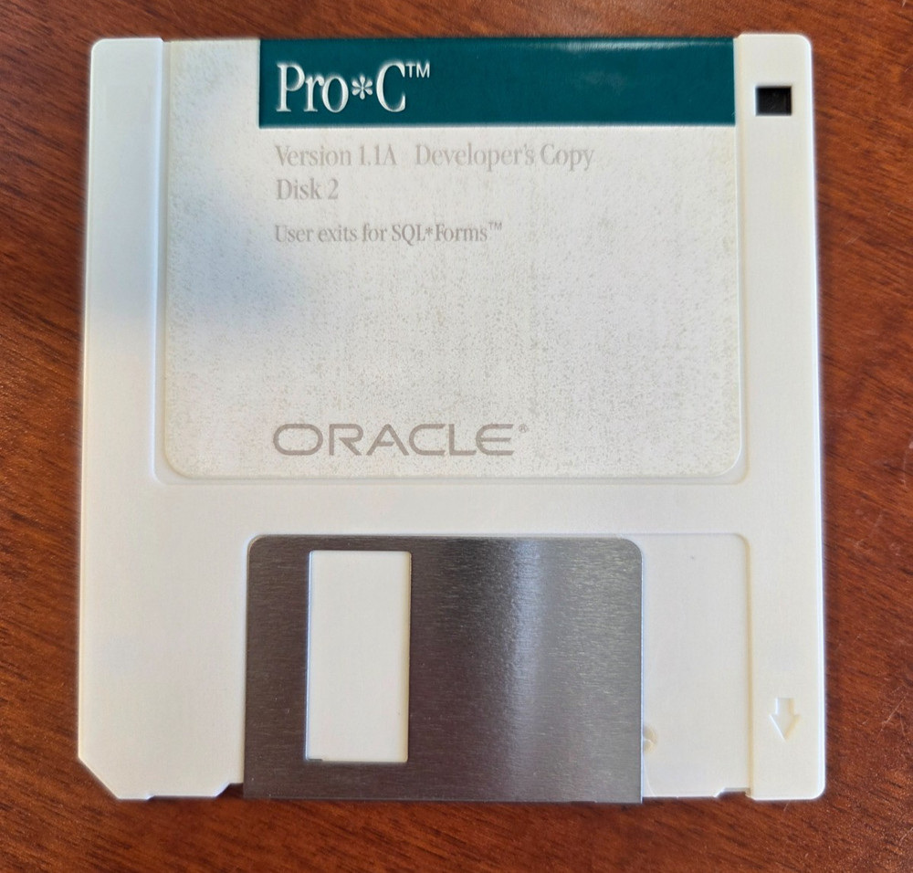 1987 Oracle Database Installation Software 3.5" Discs Total of 11 Discs