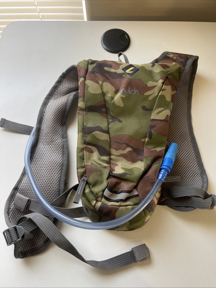 HTF Ledge Sports GULCH Hydration Pack CAMO