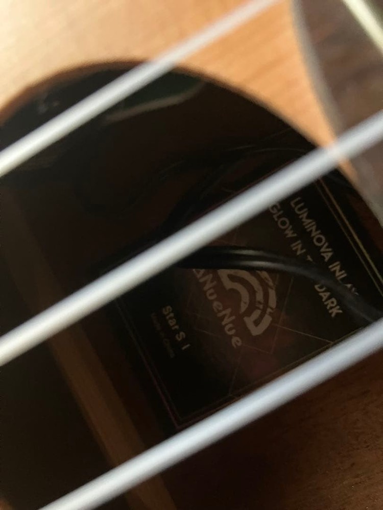 (Good condition) anuenue soprano ukulele aNN-SS1E