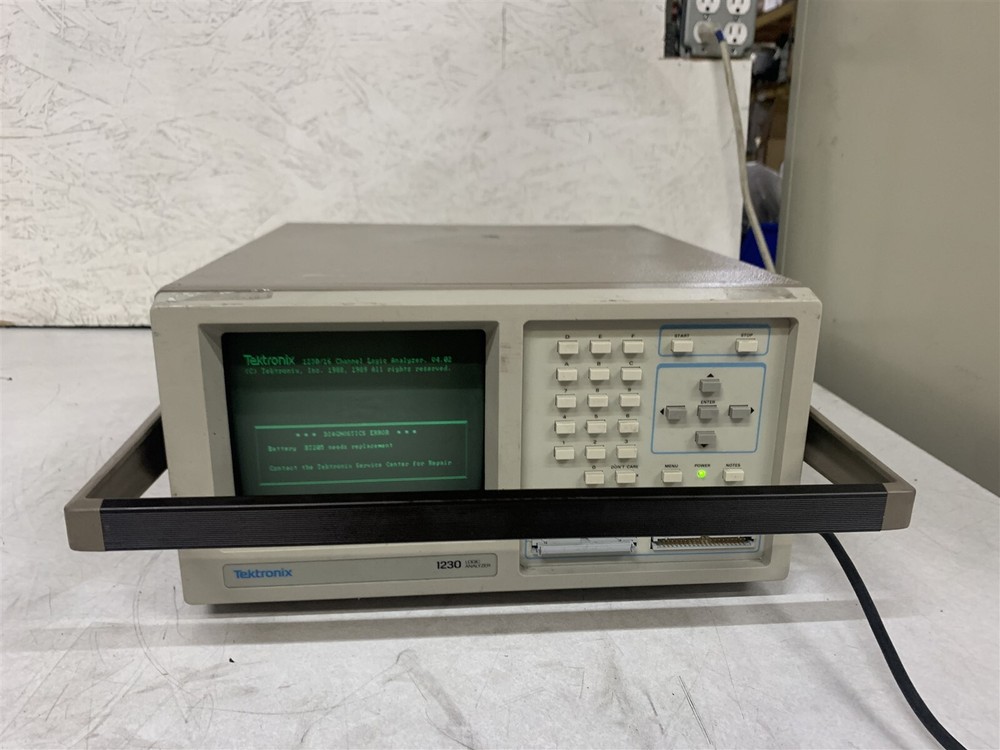 TEKTRONIX 1230 LOGIC ANALYZER