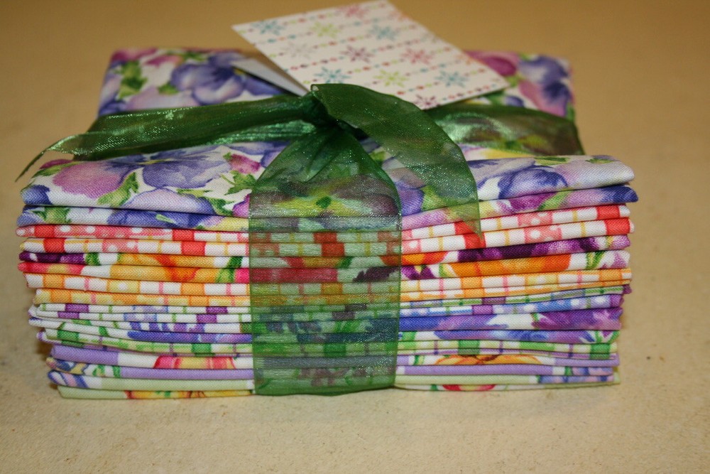 #833 Spring Garden 9 Fat Quarter Fabric Bundle