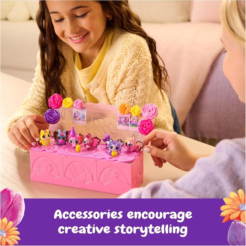 Interactive Bloomables Set with 6 Figures, Terrarium & Transforming Dance Floor