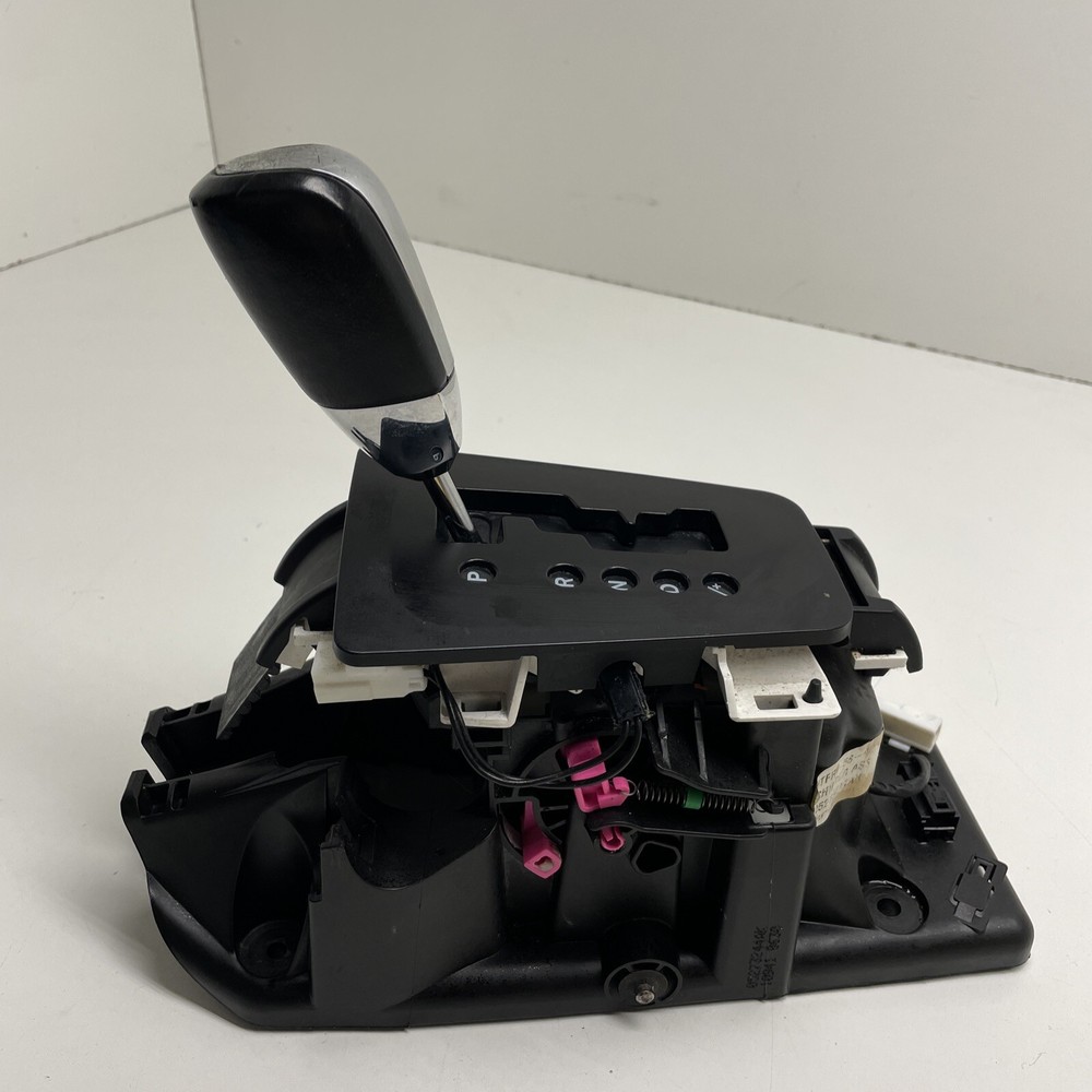 2011 Chrysler 200 Limited Shifter/Shift Gear Selector OEM