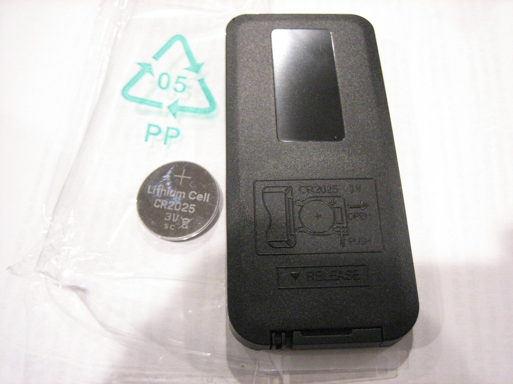 Dual Wireless Remote for DVM179 Mechless Receiver with Built-In Bluetooth