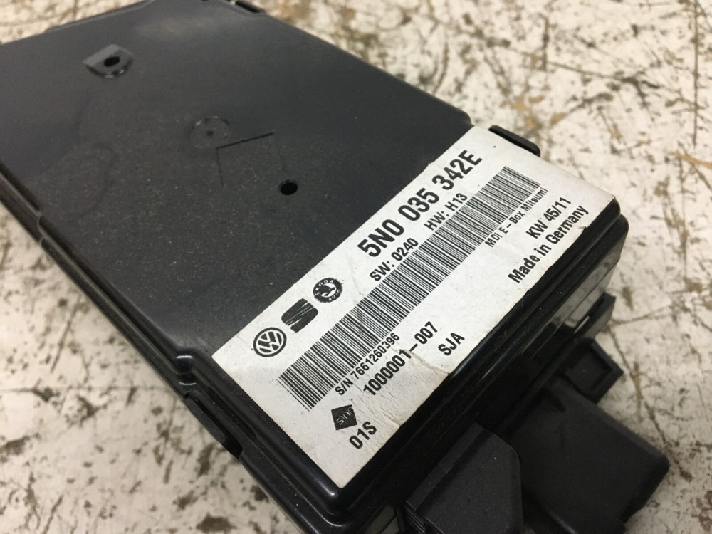 VW GOLF PASSAT JETTA MULTIMEDIA INTERFACE CONTROL MODULE UNIT 5N0035342E