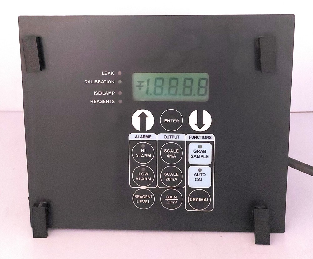 Rosemount Analytical CFA 3000 Sodium Analyzer