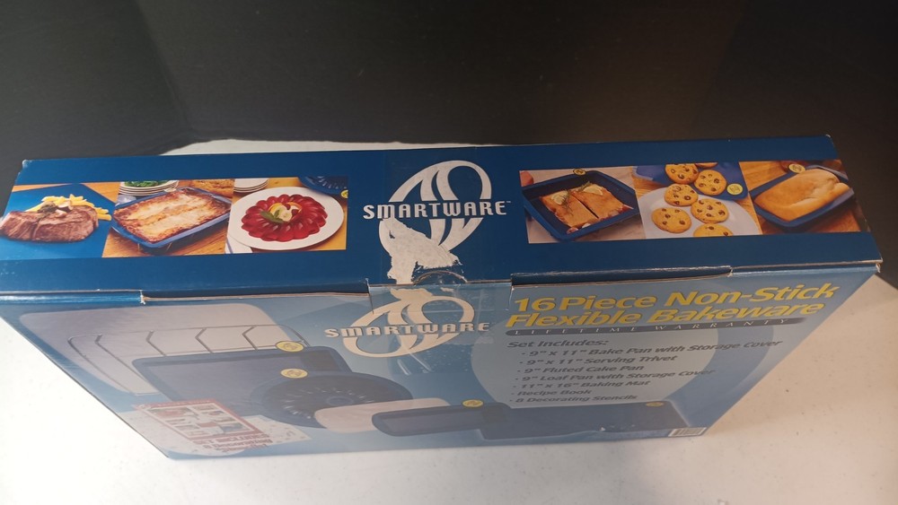 Smartware 16-Piece Basic Silicone Bakeware Set, Color Is Red Open Box