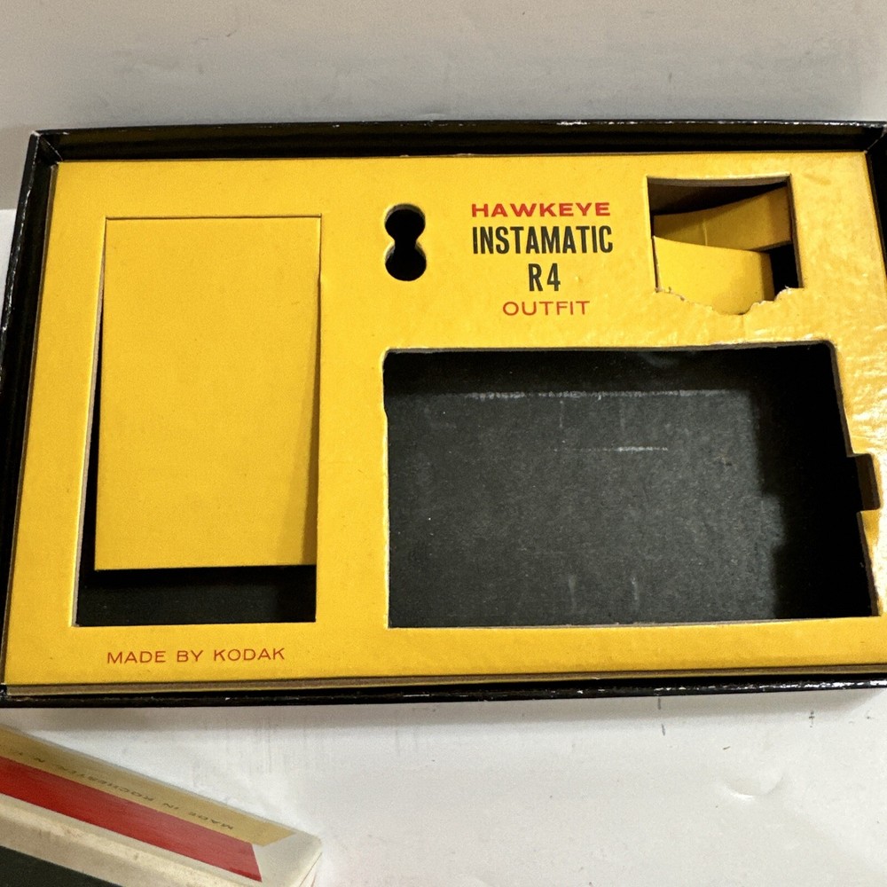 Vintage Hawkeye Instamatic R4 Camera with Box