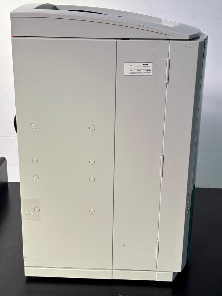 Metrohm 882 Compact IC Plus - Type: 1.882.0010 Ion Chromatograph HPLC