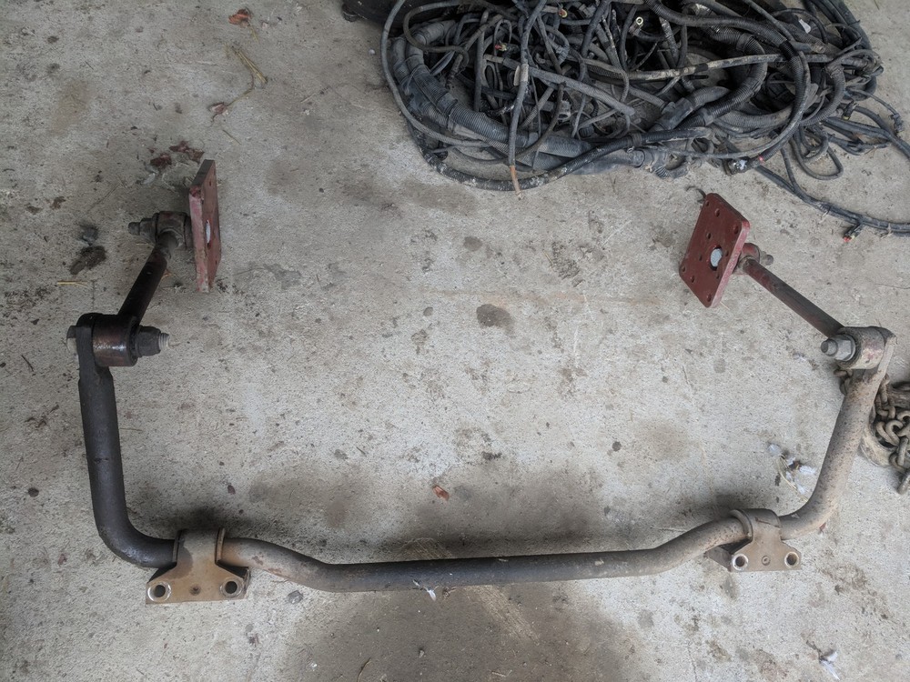 FRONT ANTI ROLL BAR - REMOVED FROM 75-E-170