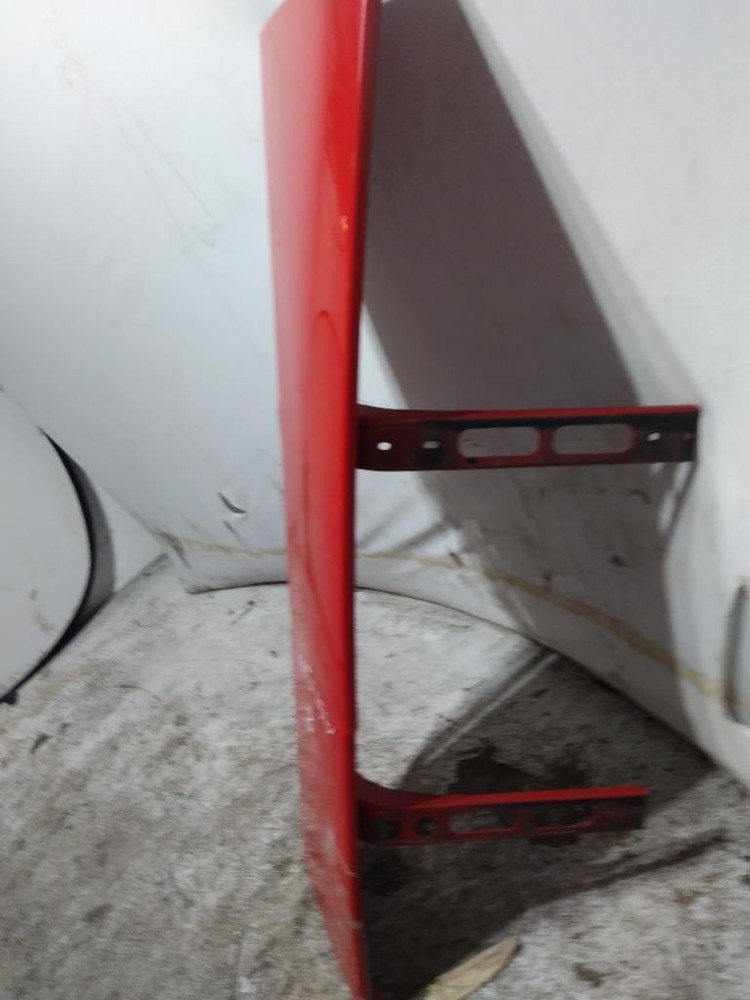 For 2001 VOLVO VNL SLEEPER FAIRING Right , CO