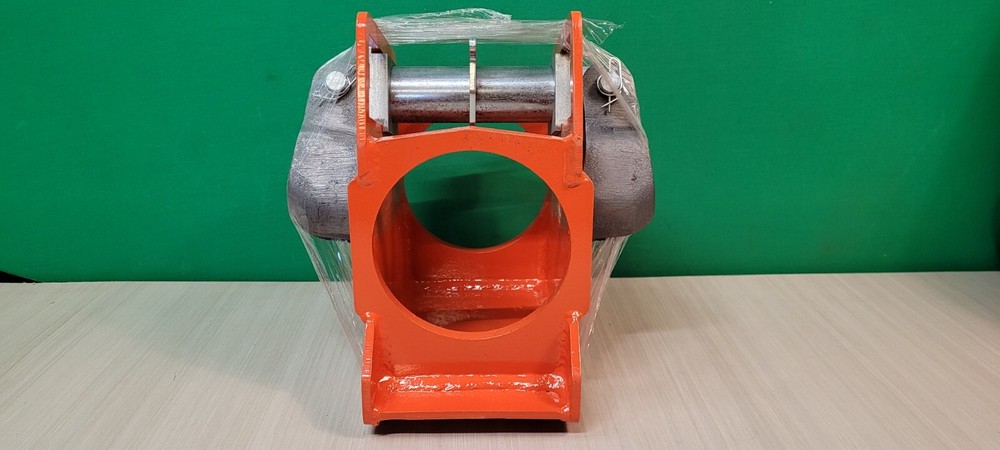 TIIGER Huskie Hydraulic Pole Puller Swivel Plate Assembly, Backplate and Chain