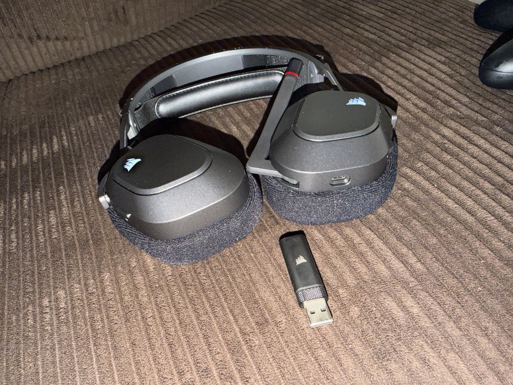 Corsair HS80 Max Wireless Gaming Headset Multiplatform Bluetooth