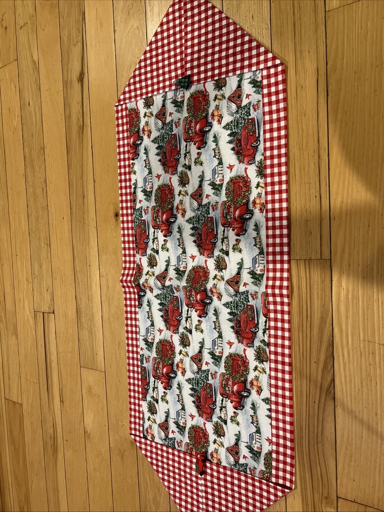Christmas Table Runner Handmade 41x 14 “Pointed