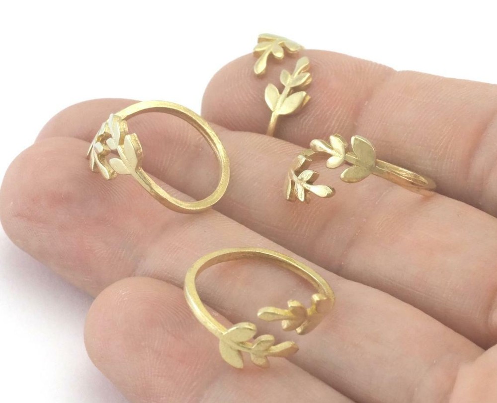 Minimalist Ring Flower Ring Toe ring Small rings Adjustable Ring Raw Brass 4356