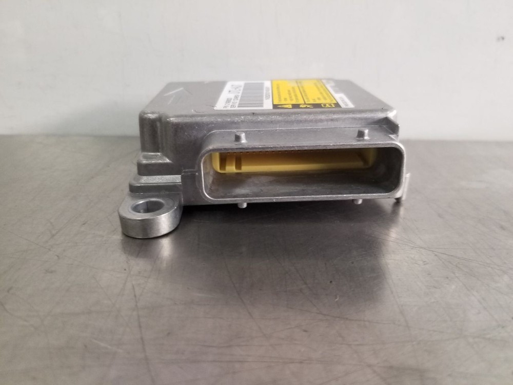 05 2005 CADILLAC ESCALADE SRS RESTRAINT CONTROL MODULE 21992622