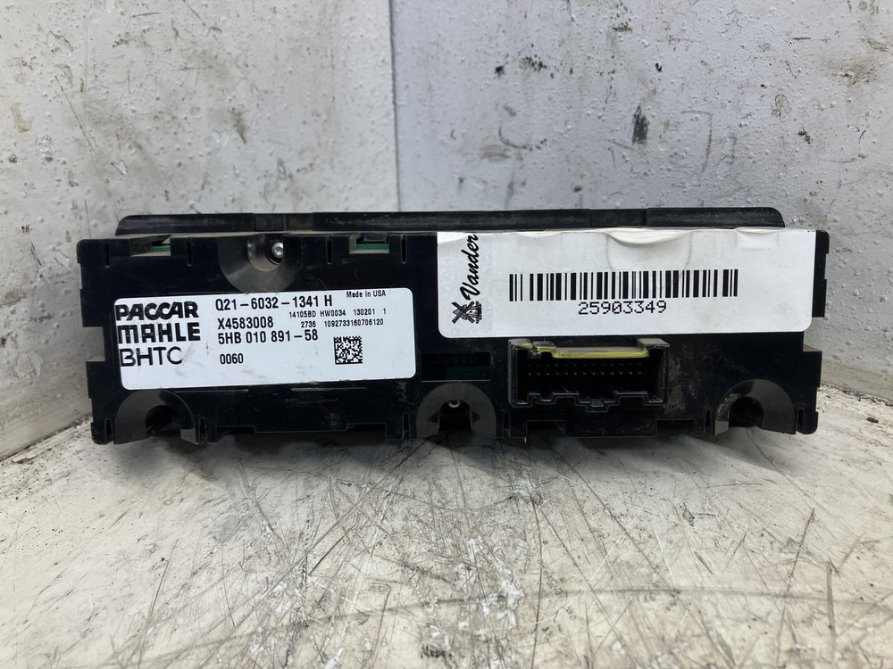 2013-2017 Peterbilt 579 Heater A/C Temperature Controls - Used