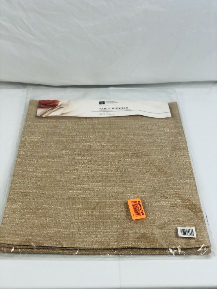 Town and Country Table Runner