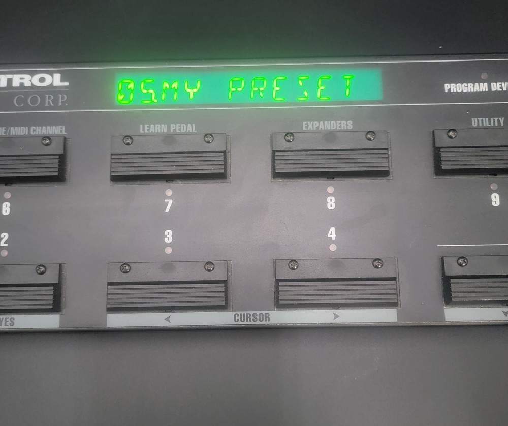 Digital Music Corp. Ground Control Programmable MIDI Foot Controller