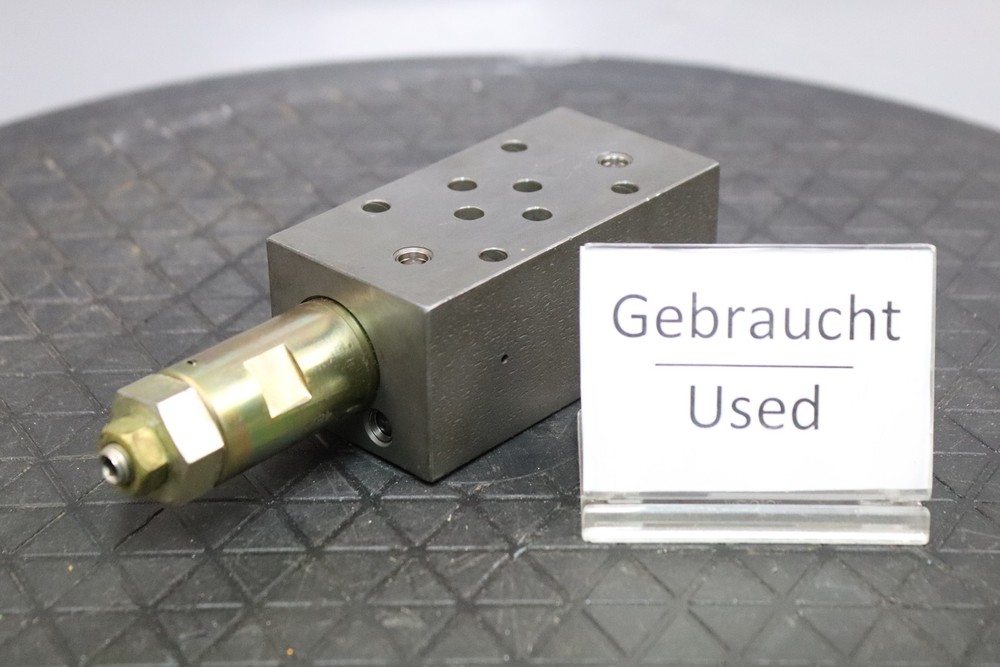 Flutec DB4E-012-200V Pressure Reducing Valve 48/99 + 395258 Used