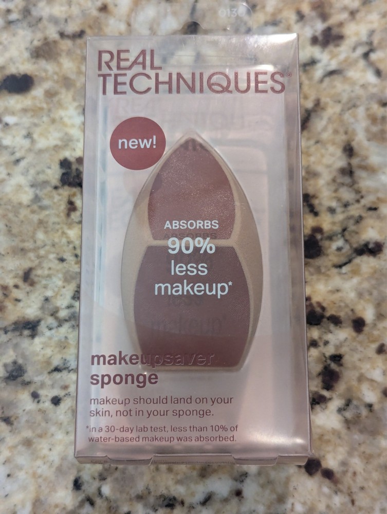 Real Techniques Makeup Saver Sponge