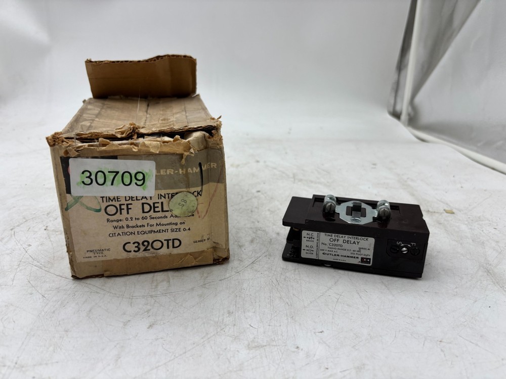 Cutler-Hammer C320TD Time Delay Relay Interlock Off Delay Timer
